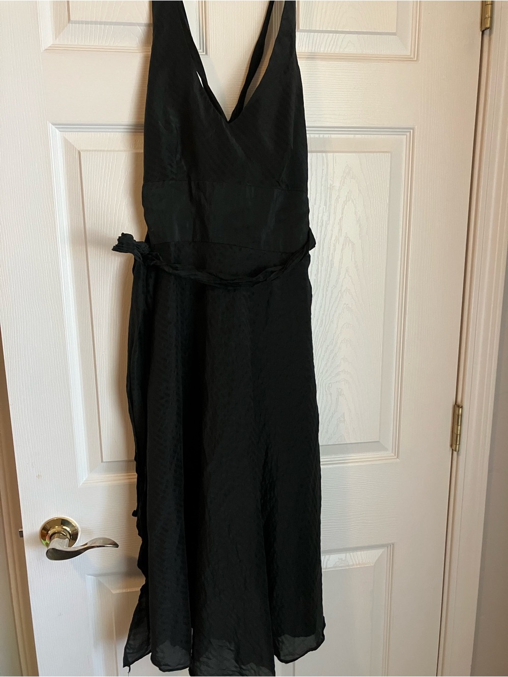 Deep V-Neck Black Midi Dress with Waist Tie